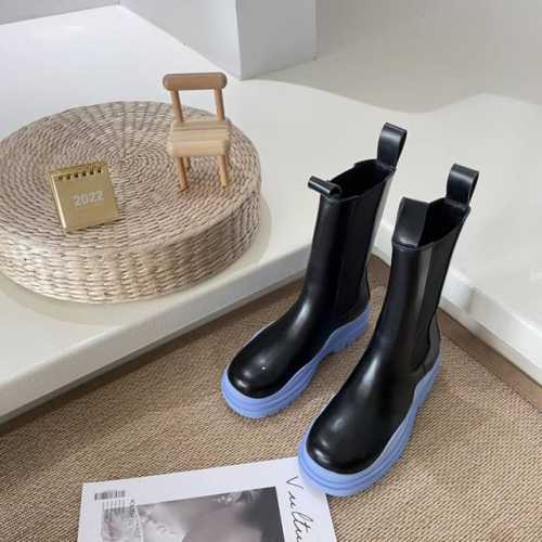 出厂 Bottega Veneta 顶级专柜 官网同步 Bv葆爹天团全系 经典矮筒 中筒靴 真正的经典 永不过时 葆爹穿搭 时尚最前沿 原标 原盒 正确版本 进