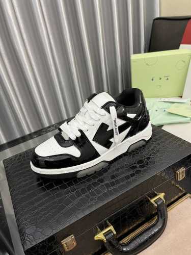 Off-white休闲鞋 男女情侣款 女35-40 男38-46码，原板购入一比一开模 面料：头层牛皮磨砂牛皮 内里：透气进口网布面料 大底：橡胶底 上脚舒适