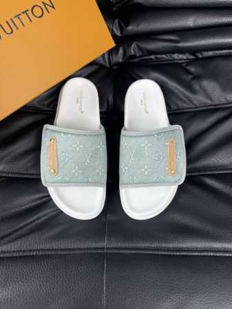 38-45 Louis V*高端精品 奢品拖鞋 1:1高端品质 休闲阳光宽松舒适型 最高版本高品质精品 经夏季必入哦 - 点击图像关闭