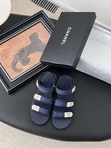 Chanel 25K新款魔术贴沙滩鞋 原版开模高品质！ 环保开模pvc，原版大底！ Size:35-40