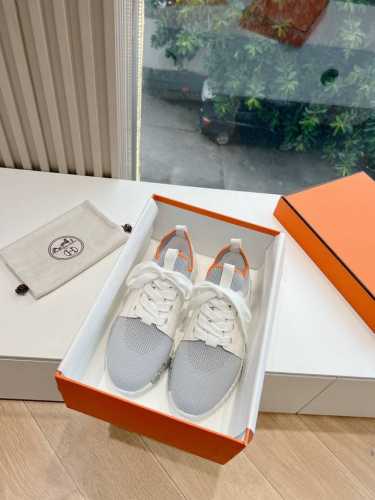 男码10 顶级版 Hermes 爱马仕爆单新品bouncing男女同款情侣运动鞋轻napa小牛皮拼接麂皮，搭配撞色大底，简约鞋型，打造活力休闲风格 又是一款必火