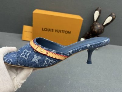 出厂价P Lv 路易威登 25 2025 春夏新款 顶级版本原版一致 专柜主打最新款 Lv 6Am 小猫跟帆布印花系列拖鞋 硬货上新 Bs代购级别！高级感十足！