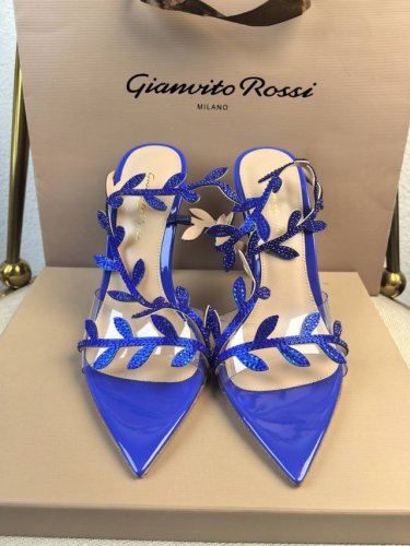 厂批： 吉安维托 罗西 Gianvito Rossi 最新蔓藤月桂叶跟鞋 10.5 8.5 5.5Cm 露趾凉鞋搭配细高跟，性感而精致。 吉安维托 罗西 Gia