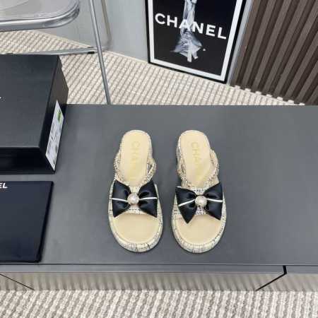 出厂：350 独家顶级版本 Chane*L小香2025Vs爆款凉鞋系列 蝴蝶结厚底凉拖 定制皮面、颜色、定制独特的穿皮条复杂工艺、米兰走秀主推款，超火爆. 高级 - 点击图像关闭