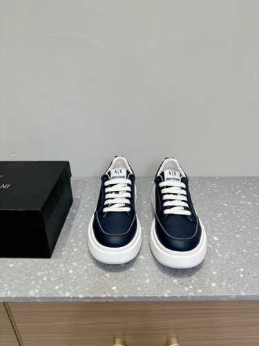 限男款 EMPORIO ARMANI阿玛尼 EA7 休闲 运动鞋 原版购入开发 做货 此款 EA7 休闲运动鞋在鞋侧面采用压花大鹰标LOGO，予以品牌感个性化诠