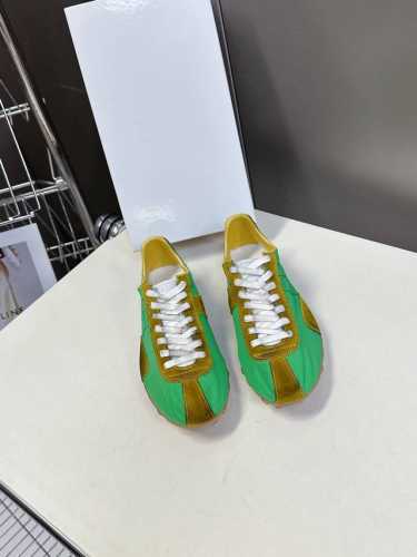 男装10 Maison Margiela 25Ss 春夏新款 Mm6马吉拉 情侣款薄底运动鞋 新款Sprinters运动鞋轮廓采用做旧感尼龙与复古处理麂皮制成，
