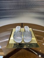 顶级版 R C 2025S重工Rc Veneziana系列，网纱蕾丝宝石女士粗跟拖鞋 商品描述：细致的蕾丝刺绣鞋面，搭配复古多彩的水钻及宝石，营造不同的视觉层次