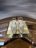 R C 2025S重工Rc水晶珍珠宝石蕾丝高跟鞋婚鞋系列 鞋面：进口网纱蕾丝配珠光羊皮面，纯手工一比一缝钻定制，进口超闪昂贵施华洛水晶钻，上脚华丽Blingbl