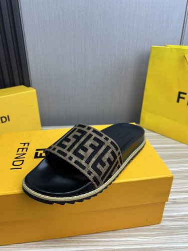 工厂p价 芬迪男拖鞋，ＦＥＮＤＩ官网一比一制作 38-45码 45 46 订做！多色可选