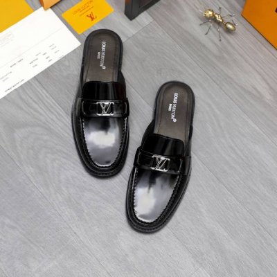 商品商标：Lv [路易威登] 半拖拖鞋 正码.码数: 39-45 商品材料：精选 优质珠光牛皮鞋面 牛皮里 原版大底