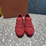 Loro Piana 系列休闲鞋推出 此系列以羊京皮为主，优雅低调奢华。时尚性与皮料实用性同样兼具依然全网最高品质。 ①鞋面：羊京皮 ②内里：羊皮 ③大底：原版