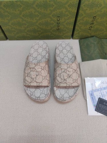 实价 Gucci专柜 专柜 新款限定 顶级专柜 12色发售 古驰冰激凌厚底拖鞋 官网同步 夏季新穿搭 小红书推荐 原版开模 代购版本 高端无臭材质 隐形内增高5