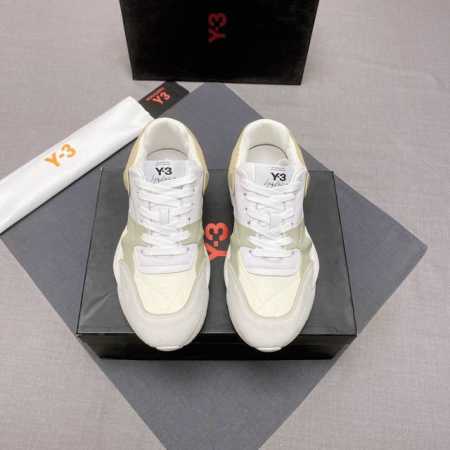 Y-3高品质新款秋夏同步款实力派 经典高端大气适秋冬穿质量好 升级面材料选牛皮组合加厚防水弹力里面布是防水的弹力 一款永不落幕的高帮潮款 专柜同步发售 大底采用 - 点击图像关闭