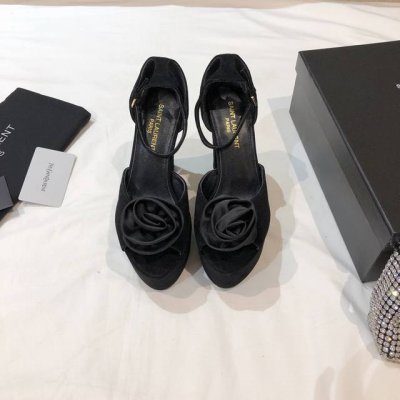 带花460不带花440 高版本顶级品质 Ysl 专柜爆款超高跟防水台凉鞋 鱼嘴鞋头设计 好穿 大气 显贵族气息 面料：进口羊京 垫脚：进口羊皮 大底：意大利真皮