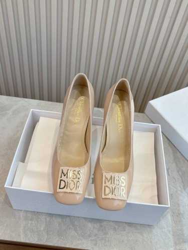 出厂 顶级版本 Miss Dior Fw25New Arrival～ D家25秋冬迪奥小姐 精致玛丽珍新品 Missdior 五金扣件，好精致啊，小方头时髦复古