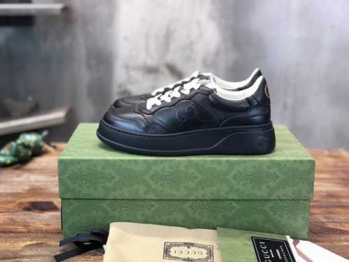 现货 东莞版本 区别市场货 升级版 35-45情侣款 古奇gucci 最新款男女休闲饼干鞋，原版开模，套楦版本，系列完美！欢迎品鉴。原版打码工艺。 面料:头层牛