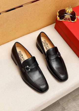 商品商标：Ferragamo 菲拉格慕 休闲皮鞋 正码码数: 38-44 45订制 商品材料：精选 进口头层牛皮鞋面+奢侈五金扣，进口水染牛皮内里。强烈立体视觉 - 点击图像关闭
