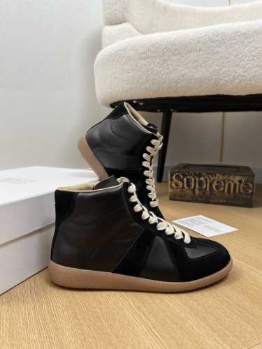 高版本情侣款Maison Margiela *马吉拉 20252025春夏新品 专柜新款中帮德训运动鞋系列～MM6马吉拉经典阿甘复古休闲运动鞋 四季可穿搭经典不