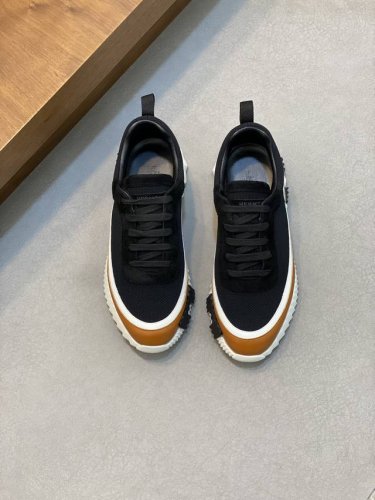 Hermes 顶级p: Size ：39-44 38.45可订做 爱马仕bouncing运动鞋，男士休闲运动鞋，鞋面牛皮拼接高端网布打造，进口材质，质感十足，轻