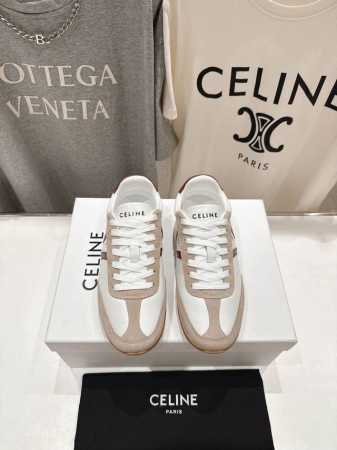 高版本出厂 Celine*思琳赛琳 2025Ss新款徽标系带休闲运动鞋 小白鞋 简单舒服，干净利落，百搭显腿细，无论是单穿还是搭配阔腿裤，都非常好搭，高街又复古 - 点击图像关闭