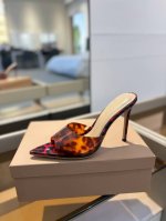 价格P： {半拖} 吉安维托 罗西 Gianvito Rossi Eiko Stiletto，轻松移动。这款 Gianvito Rossi 拖鞋采用配有精致的胶