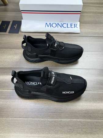 Moncler 盟可睐 蒙口 -高端品质 原单 -鞋面：进口飞织布匹、注塑品牌logo、车缝品牌塑胶模块、品牌织带装饰 -内里：帆布布匹 -大底：超轻tpu 发 - 点击图像关闭