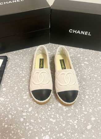 CHANEL香奈儿 25ss 新款早春双c拼色 麂皮小牛皮 渔夫鞋 原版开发，正品工艺，手工折边后缝合，纯手工缝马克线，鞋正中间的双C logo点缀恰到好处，简 - 点击图像关闭