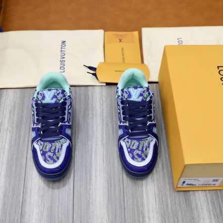 出厂价： 顶级原单 Louis Vuitton 路易威登 -高端品质 原单 -鞋面：反绒小牛皮、纯手工镶钻工艺、鞋身品牌塑胶logo模块 -内里：帆布布匹 -大 - 点击图像关闭