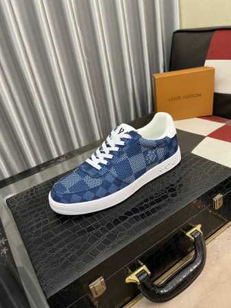 LV 新款男士休闲鞋，全球限量款鞋面采用原版皮料LOGO鞋面顶级做工 ！内里垫脚:纯进口羊皮内里 系带板鞋舒适透气 奢华尊贵 ！码数：38-444色可选 - 点击图像关闭
