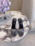 出厂价 Christian Loubouti* 新款水钻透明红底高跟鞋 bling bling水钻装饰 闪耀夺目 富贵迷人 交织出童话般的梦境 鞋面进口透明PV
