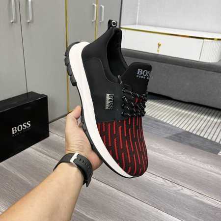 出厂价 Boss最新款休闲运动男鞋 休闲时尚爆款， 版型简洁大气， 面料采用进口牛皮配布，舒适透气内里，原版耐磨橡胶大底，独家新款，实物拍摄，四色可选，码数：3 - 点击图像关闭