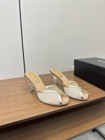Chanel-小香25K 春夏新品网纱烫钻双C高跟拖鞋 P380 Chanel-小香24P夏新品网纱蕾丝双C高跟拖鞋，百搭显脚瘦气质款，搭配性感网纱配饰，颜值爆