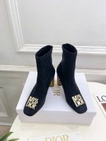 Dior 迪奥 24 2024秋冬新品 顶级版本 专柜主打新款 Miss Dior 金属藤格纹圆柱跟弹力绒短靴 硬货上新 代购级别！高级感十足！国内外博主刷爆的