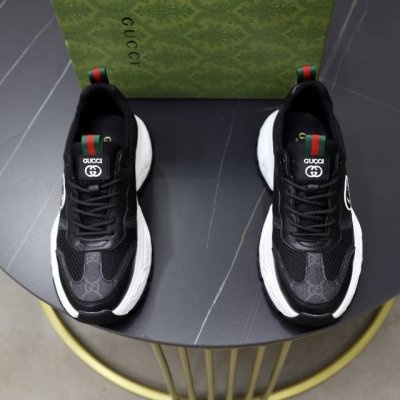 出厂价pp 品牌 古奇Gucci 标准码 38-44 45订做 等级 官网同款 材料 原版材料拼接 舒适透气内里 轻便耐磨运动大底 款式类别 男士时尚休闲鞋 跑