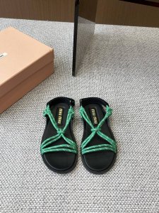 Miumiu 缪缪 25Ss春夏 罗马凉鞋华丽上新 夏季百搭款上脚显白 怎么穿都好看今夏时髦精最爱 特定原版一比一彩绳牛皮材质 牛皮内里 码数：35-40 40