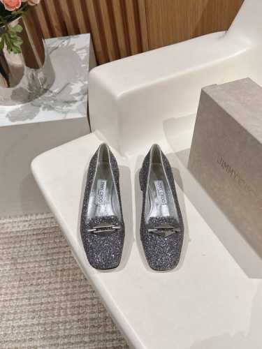 高版本Jimmy Choo 4 春夏新品爆款 乐福单鞋 高跟 系列单品 -超级A的一款啊！美得让人窒息！镂空设计给人以一种很神秘的感觉，奢华又不失低调 不管是衣