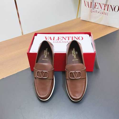 顶级代购版本 VALENTINO GARAVANI LEISURE FLOWS小牛皮乐福鞋 一脚蹬男士鞋 VALENTINO华伦天奴新款男士乐福鞋，时尚休闲皮鞋
