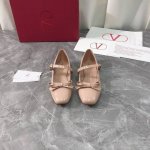 工厂p价p 顶级版本 代购级别 原版开发 Valentino 华伦天奴2025Ss新款蝴蝶结玛丽珍鞋，一字带扣子平底女鞋。原版购入开发 做货 顶级原单品质，市面