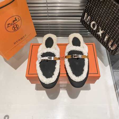 橙子出厂价 HERMES 爱马仕 秋冬新款 银扣加绒毛半拖 码数：35-42 - 点击图像关闭