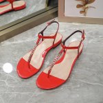Gucci 古驰 2024年夏季新款平跟夹趾凉鞋 面料：漆皮 金属皮 内里:羊皮 大底：意大利真皮大底 跟高：1.5Cm 码数：35-42