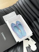 顶级品质 出厂价 Chane*｜小香万年经典拼色蝴蝶结芭蕾鞋 永恒的经典 名媛气质十足 香奶奶事时尚界当仁不让的领头人物 想必看到它的样子已经再熟悉不过了 我对