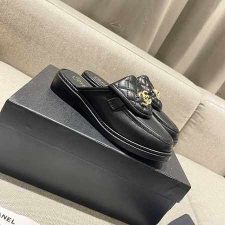 工厂直销 A年度最爱一双增高厚底绝美爆款拖鞋 专柜 正品级 版本！！ 这一季小香新款真的太好看了， 真的一眼爱了 经典的搭配，真的超级有个性！ 复古又时髦，无论 - 点击图像关闭