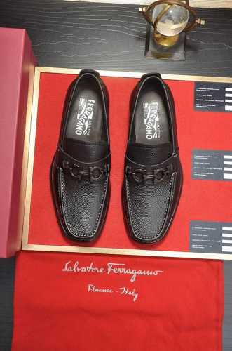 出厂价 Ferragamo 菲拉格幕 专柜最新款 原版进口开边上乘牛皮手工编织成+进口牛里+原版奢华金属扣+原版组合大底 对比无压力 38--44