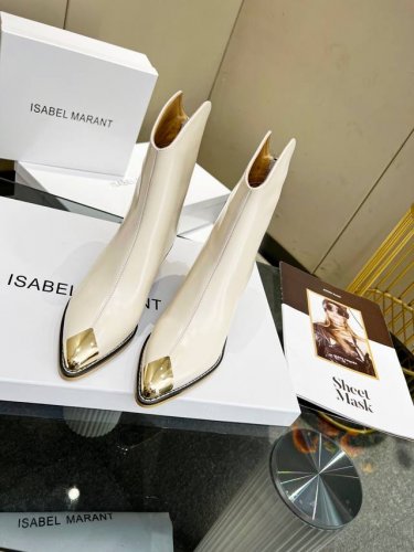 ISABEL MARANT 伊莎贝尔秋冬新款靴 INS网红博主热推！一双简单又不失高级的靴子... 原版1:1复刻隐线大底！脚感特别舒适 随意百搭！超级适合街拍
