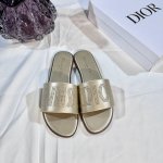 出厂： Dior 迪奥 2025新花色 太空珠平底拖鞋 一字拖 休闲凉拖 码数：35-42 颜色：金色