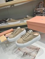 橙子出厂价P Miumiu 缪缪 最新款 厚底饼干鞋 休闲鞋 帆布鞋 半拖款 原版购入开发 做货 隽永丹宁汲取迷人Miu Miu风格，造就新款运动鞋。鞋舌丝网印