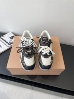 Miumiu 缪缪 25Ss New Arrival 2025走秀新款 复古做旧阿甘德训鞋厚底休闲运动鞋 这款系带休闲运动鞋妥妥的美式复古风格 上脚超级好看舒适