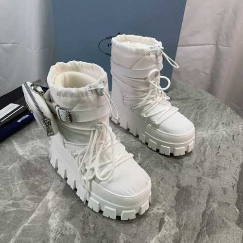 P家胖墩墩雪地靴 面：进口尼龙布 刺绣工艺 里：羊毛科技毛衬里 底：4.5厘米防滑花纹橡胶底 经典多功能包包 size:35-42