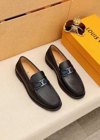 商品商标：Louis Vuitton 路易威登 休闲皮鞋 正码码数: 38-44 45订制 商品材料：精选 进口头层十字纹牛皮鞋面+奢华五金扣，进口头层牛皮内里 - 点击图像关闭