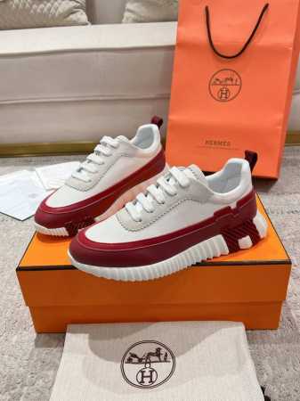 顶级版本2024ss Hermès 爱马仕 初秋新品情侣款 休闲鞋拼色设计MM风 超前时尚 简约高级 随意搭配 上脚非常轻便舒适鞋面：麂皮 牛皮内里：羊皮大底： - 点击图像关闭